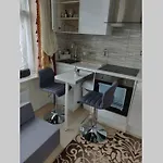 Luxury Apartment In Birmingham With Free Parking.